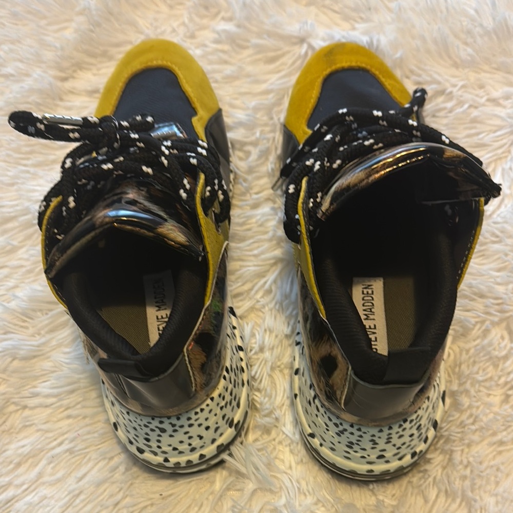 Steve Madden Yellow and Black Sneakers with Speckled Midsole